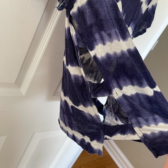 Tie-Dye Crop top with Slits - Picture 3 of 3